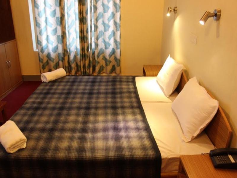 Hotel Lonchay Residency Лех Екстериор снимка