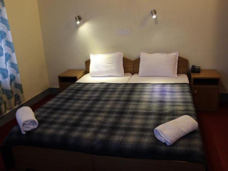 Hotel Lonchay Residency Лех Екстериор снимка